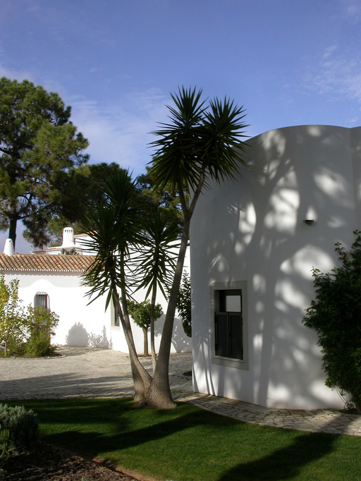 Portugal - Villa Courtyard